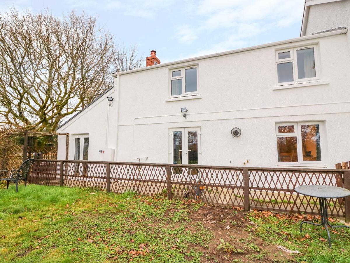 Crooked Hill Cottage Ammanford Exterior foto